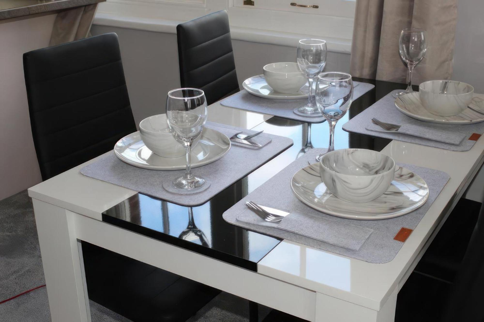 פול Lovely 2 Bed 2 Bath Flat With Free Parking מראה חיצוני תמונה