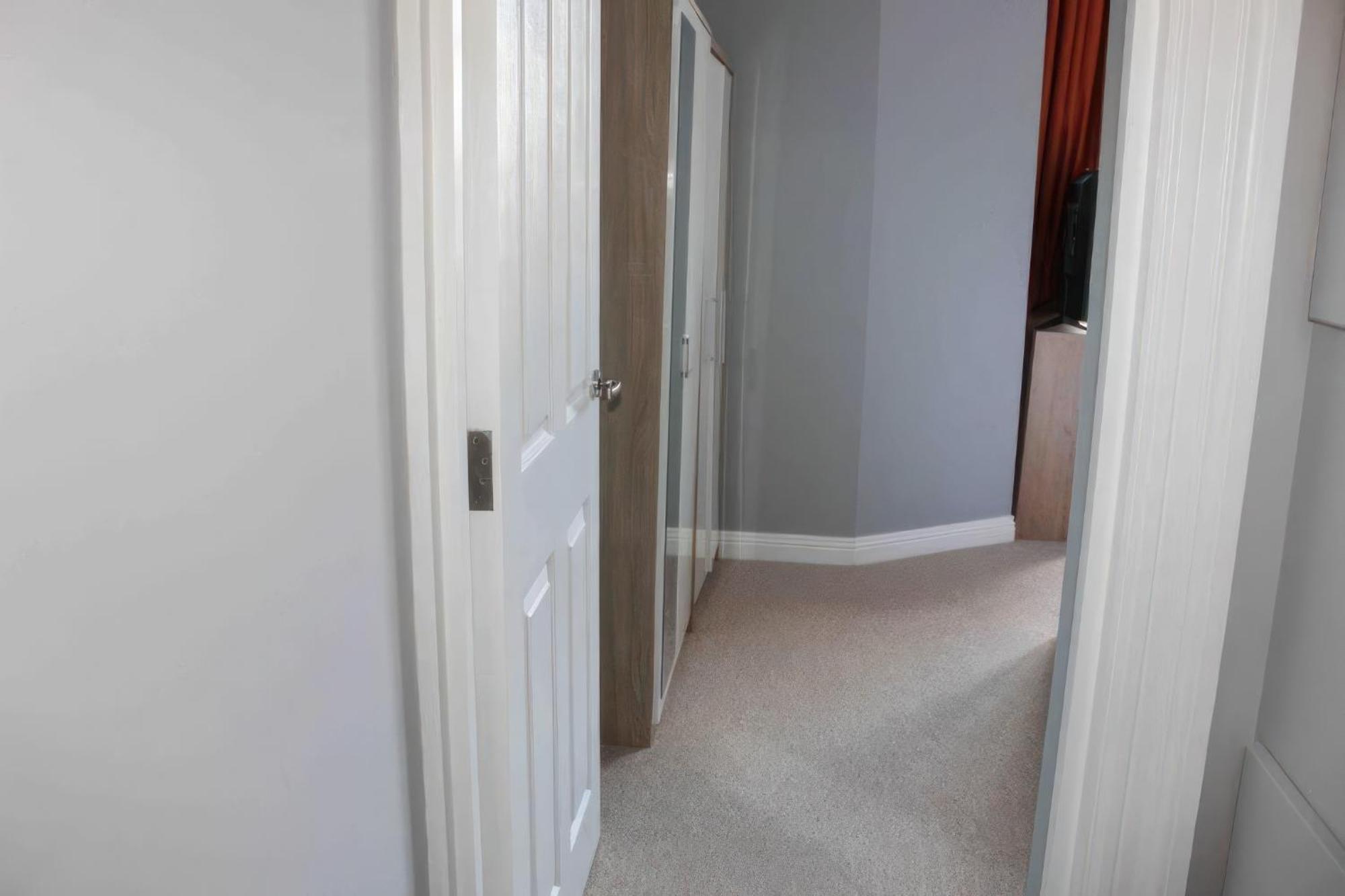 פול Lovely 2 Bed 2 Bath Flat With Free Parking מראה חיצוני תמונה