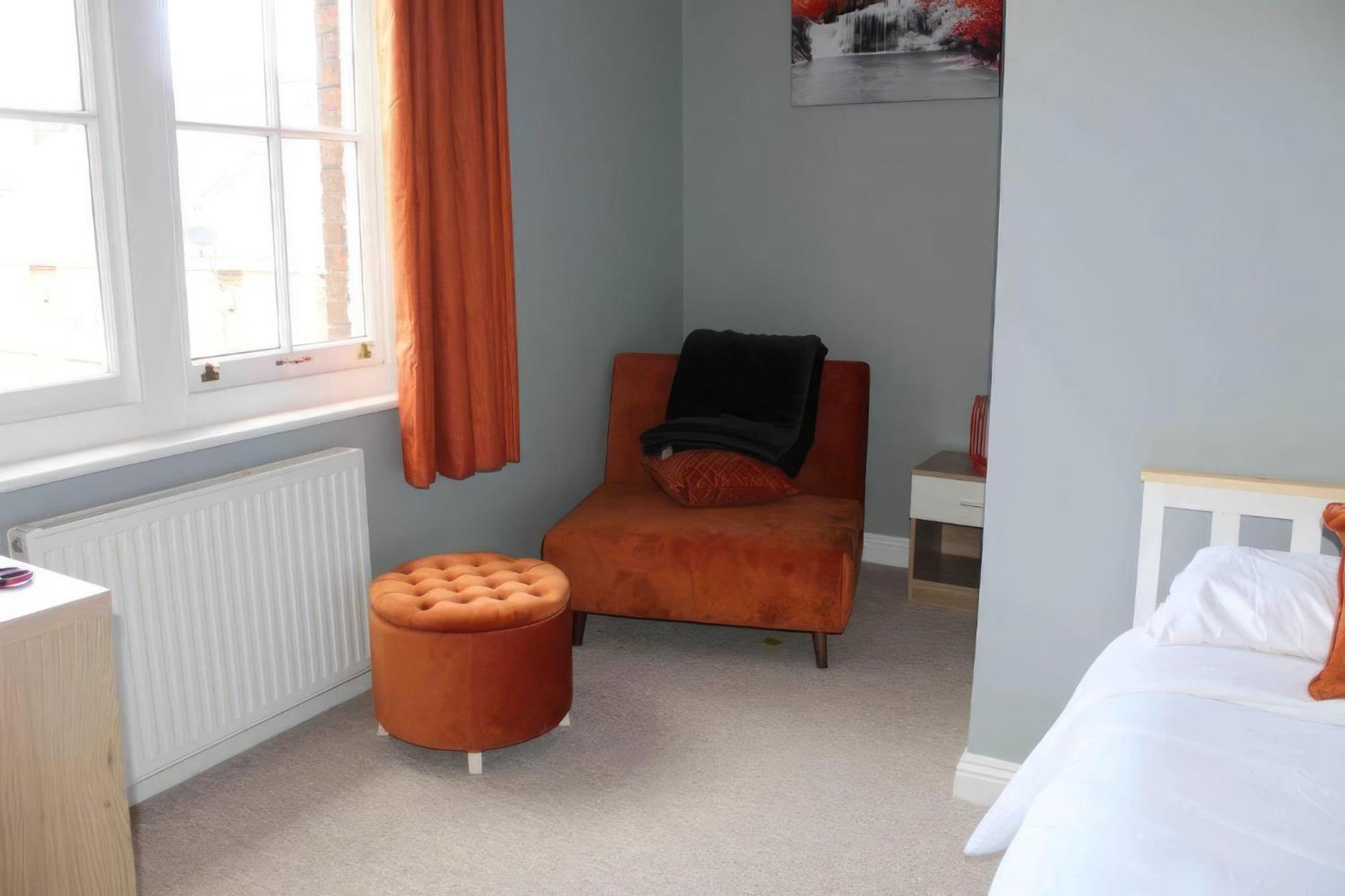 פול Lovely 2 Bed 2 Bath Flat With Free Parking מראה חיצוני תמונה