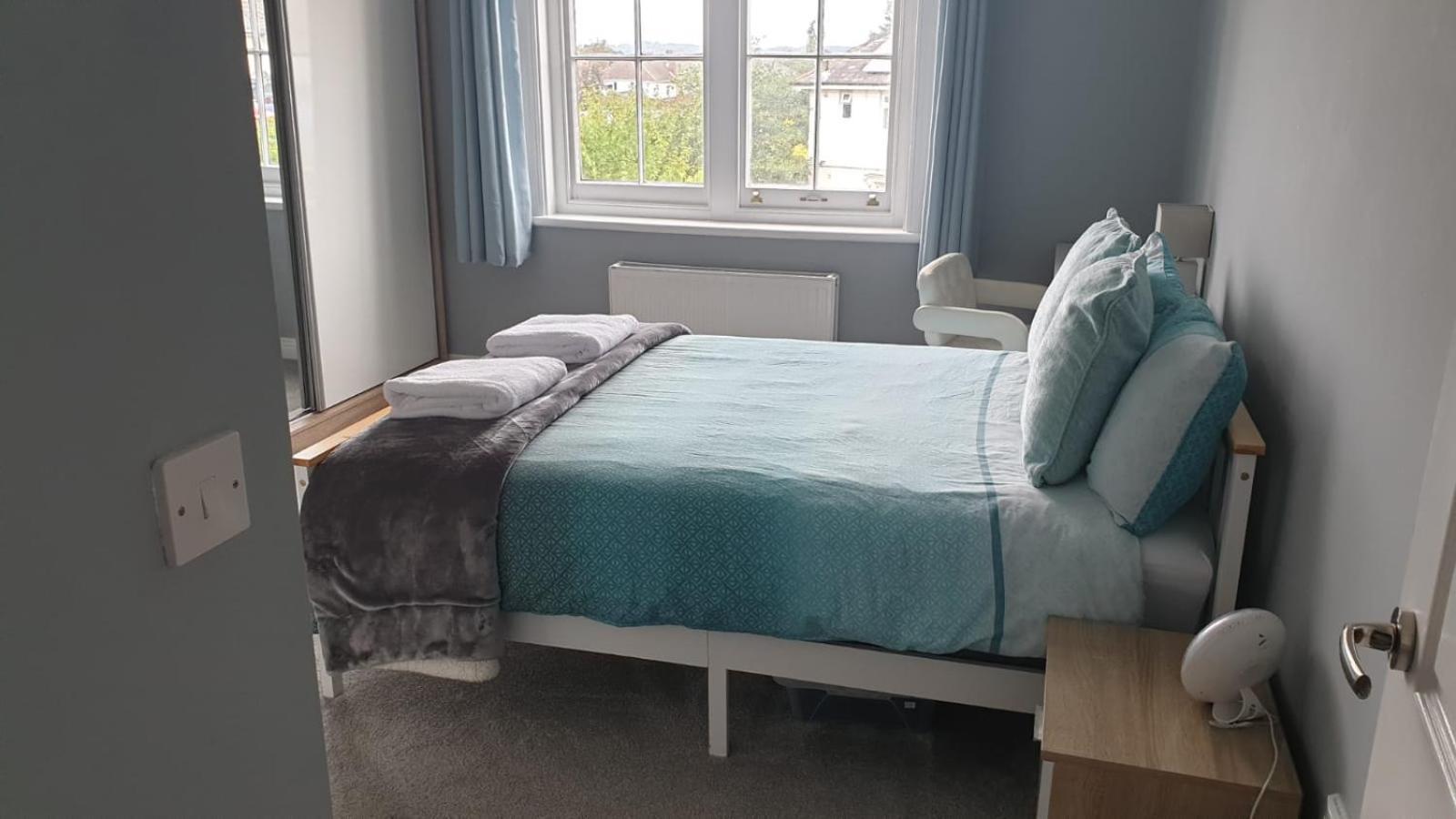 פול Lovely 2 Bed 2 Bath Flat With Free Parking מראה חיצוני תמונה