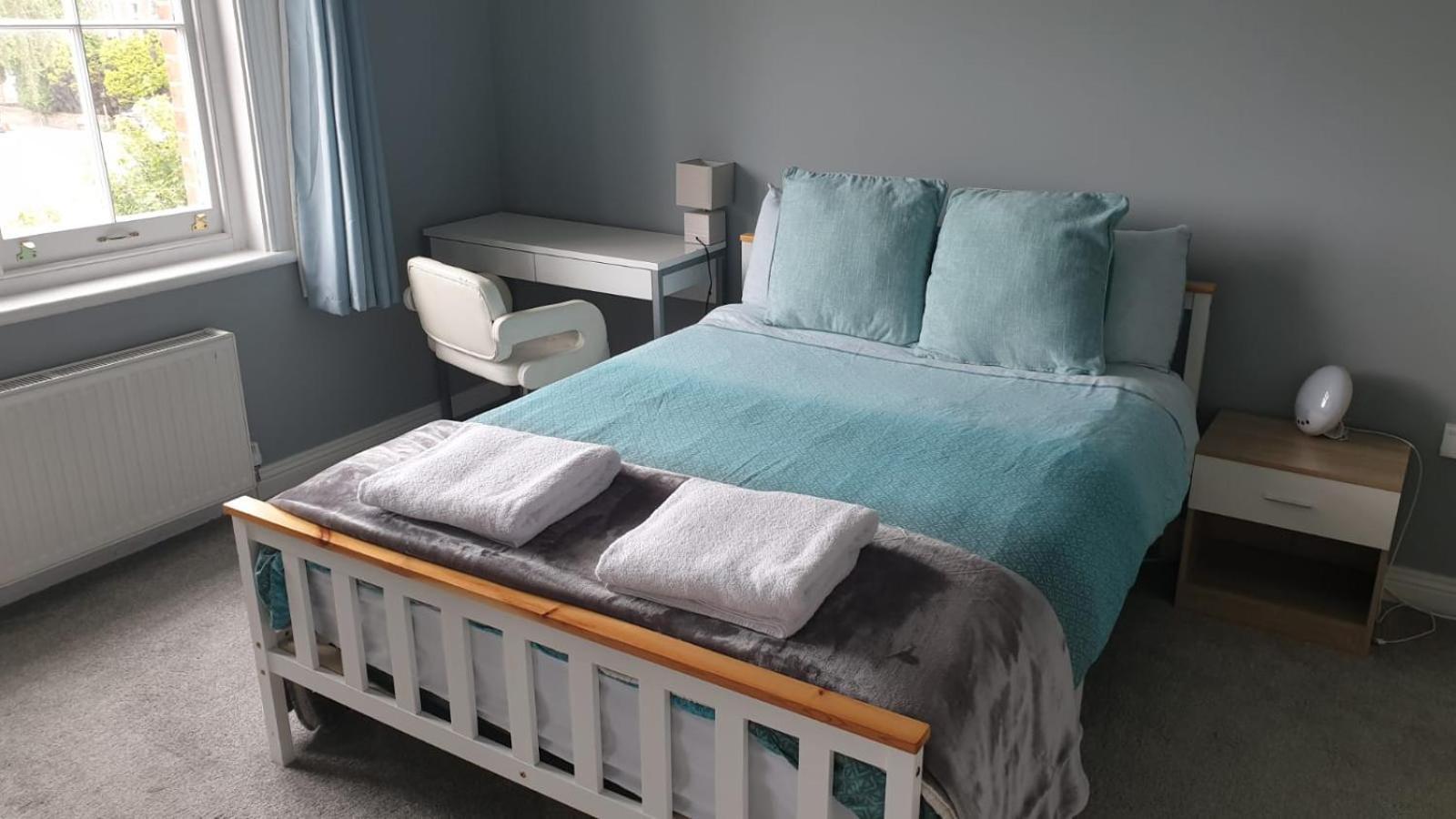פול Lovely 2 Bed 2 Bath Flat With Free Parking מראה חיצוני תמונה